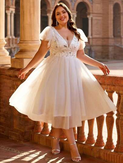 Women Plus Size Elegant Solid Color Romantic Elegant Lace Applique Fashion Cocktail Party Dress For Wedding Guest, Formal, Homecoming, Back To School, Prom, Bridal Event, Bachelorette, Bridal Shower, Brunch, Engagement, Honeymoon, Reception, Rehearsal Dinner, Spring, Summer, Autumn