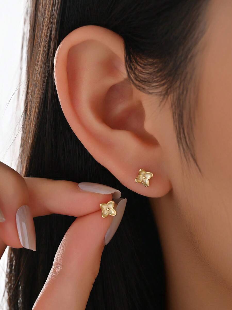 1 Pasang Anting Stud Kupu-Kupu Berongga Perak Sterling S925, Desain Unik, Anting Serbaguna untuk Wanita, Cocok untuk Perjalanan Sehari-hari - bunga - View 1