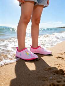 Giày đi nước cho bé gái màu xanh hồng gradient in họa tiết vảy cá, chất liệu TPR chống trượt, chống trầy xước, nhanh khô, thích hợp cho mùa hè, đi biển, công viên nước, kỳ nghỉ, hồ bơi, tiệc tùng, bơi lội. - Nhiều màu - Xem 3