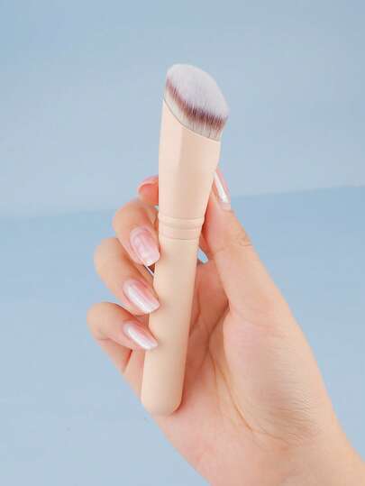 1 Slope Foundation Brush With Thick And Soft Bristles.Brush With Angled Top - Soft Nylon Bristles & Sleek Aluminum Handle - Ideal For Contouring, Tanning & Foundation Application - Travel-Friendly, Perfect Gift For Beginners