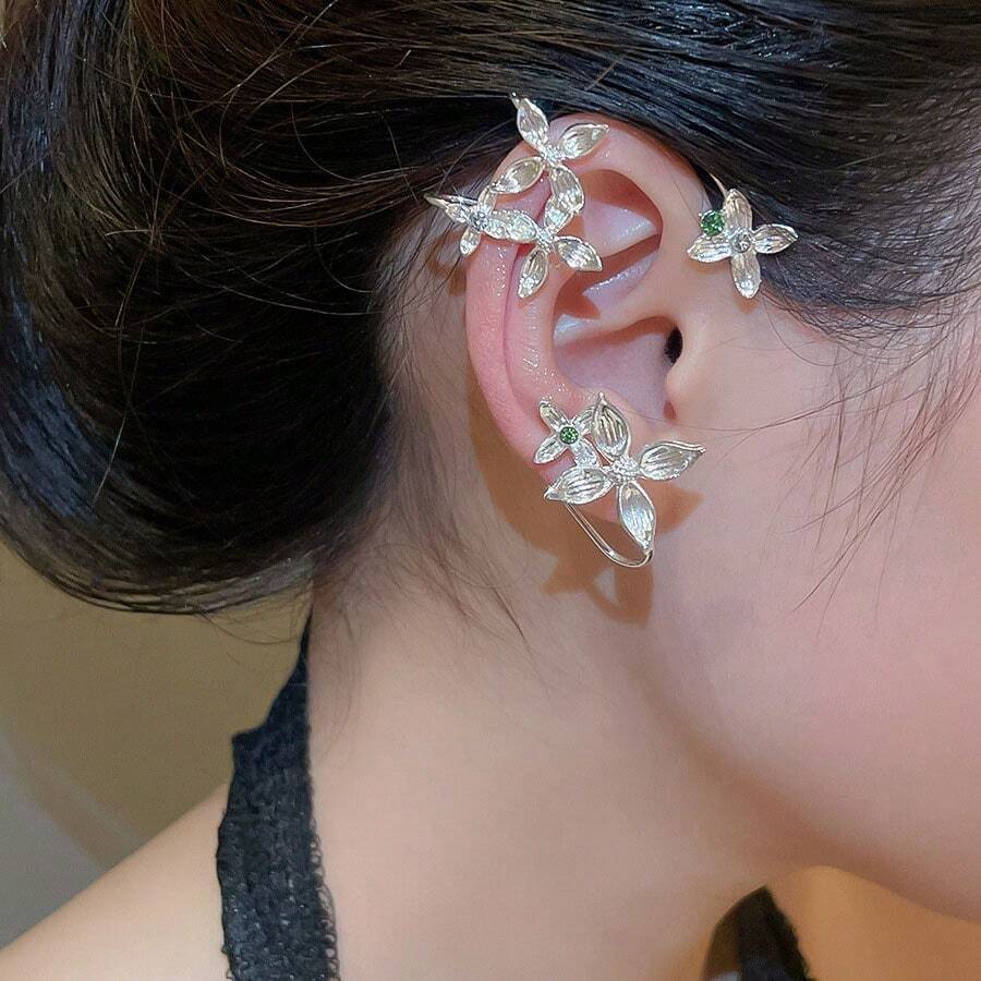 Bộ khuyên tai hình hoa khắc kim cương - Phong cách ngọt ngào, thanh lịch, cá tính, sang trọng, cao cấp - Hoa bốn cánh dễ thương, cá tính, dành cho cô gái, kiểu dáng đơn giản và tươi mới, không cần xỏ lỗ tai. - Bạc - Xem 1