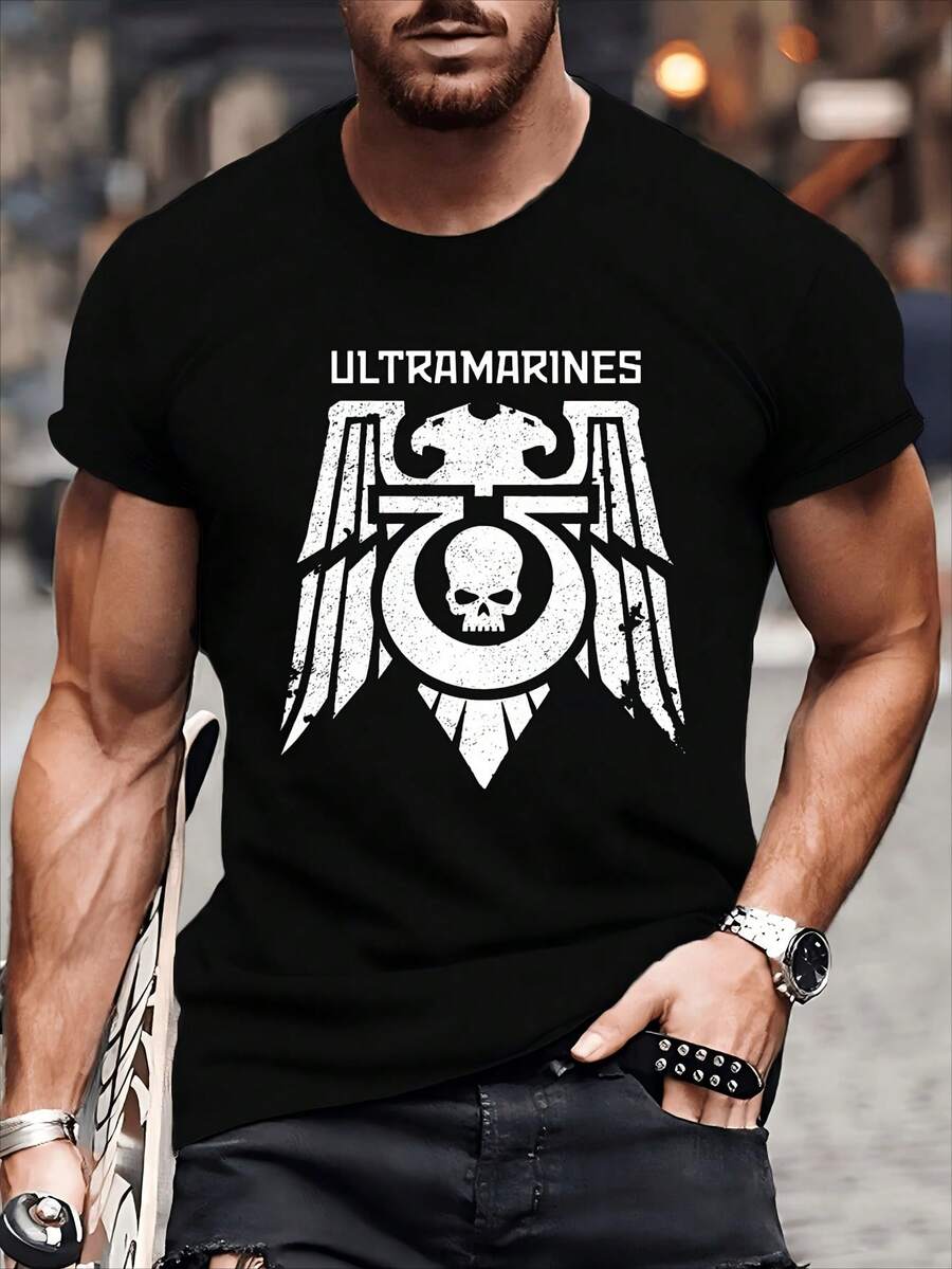 Graphic Tees Men's Ultramarines Logo Pattern T-Shirt - Black With White War Theme - Heavy Metal Inspired Casual Shirt - Soft, Breathable, And Comfortable, Suitable For Streetwear, Gaming, And Everyday Use, Crew Neck Design, Ideal Gift, Collectible T-Shirt, Plus Size - 黑色 - 查看 1