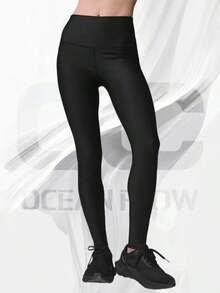 High-Waist Airlift Legging - Black - View 1