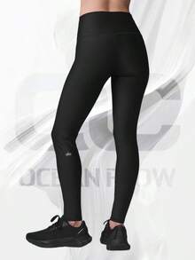 High-Waist Airlift Legging - Black - View 2