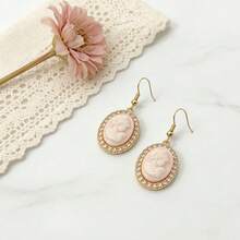 欧美粉白浮雕肖像首饰，法式宫廷风格耳环项链，周年纪念礼物 - 彩色 - 查看 7