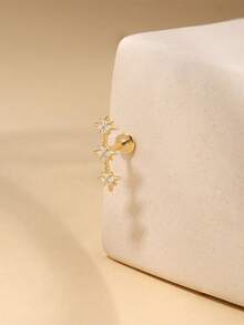 1 chiếc khuyên tai dạng đinh tán phẳng bằng bạc sterling 925 tinh tế hình ba ngôi sao đính đá Cubic Zirconia, chống oxy hóa và chống thấm nước, thích hợp cho sụn tai, trang sức cưới thanh lịch dành cho nữ. - Vàng - Xem 5