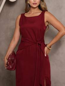 Dress With A Sophisticated Drape And A Front Knot. - Burgundy - View 4