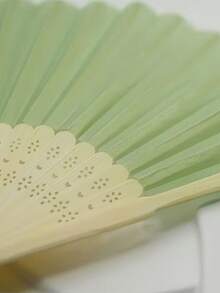Bộ quà tặng quạt gấp màu xanh nhạt 40 chiếc/20 chiếc/1 chiếc cho đám cưới -- bao gồm 10 chiếc quạt gấp, 10 túi đựng bằng vải organza, 10 dải ruy băng và 10 mặt dây treo tua rua. Bộ quà tặng độc đáo này có tông màu xanh nhạt tinh tế và thanh lịch, kết hợp với trang trí tua rua hài hòa, là lựa chọn hoàn hảo làm quà tặng tiệc hoặc vật kỷ niệm. - Một kích cỡ phù hợp cho tất cả - Xem 10