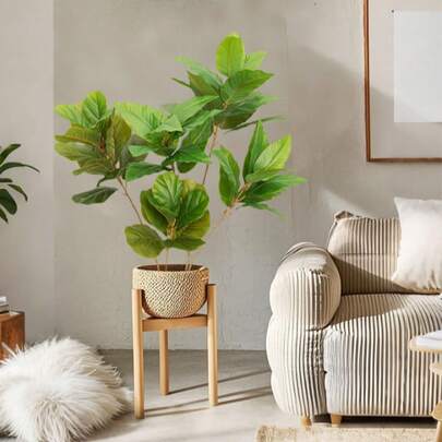 Kunstmatige potplant in Scandinavische stijl, met gedetailleerde 3D-bladnerven en verstelbare, flexibele takken. Perfect voor een leeshoek in de studeerkamer, een creatieve ruimte in de studio of een ontspanningshoek in een café. Verzacht strakke lijnen, voegt natuurlijke charme toe en vormt een visueel middelpunt. Voldoet aan professionele decoratie-eisen. Kunstmatige groene planten, decoratieve nepplanten, nepgroen voor huisdecoratie, realistische planten voor buitenbeplanting en bruiloftsbloemstukken.