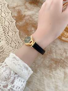 1pc Women's Oval Roman Numeral Casual Elegant Quartz Wrist Watch, Suitable For Daily Wear - Black - View 5