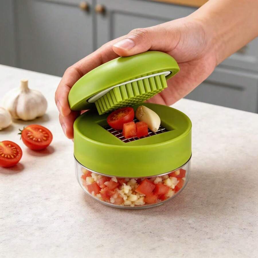 1 cái Máy ép/băm tỏi cầm tay loại nặng - Máy ép/băm tỏi cầm tay này có tấm băm dễ vệ sinh, thiết kế nhỏ gọn, cầm tay bằng nhựa. Máy có thể nghiền tép tỏi (không băm nhỏ) và có thể rửa bằng máy rửa chén. Dụng cụ chế biến tỏi đa năng này kết hợp chức năng ép và băm tỏi, thích hợp cho nấu ăn tại nhà, làm bánh và làm gia vị.
