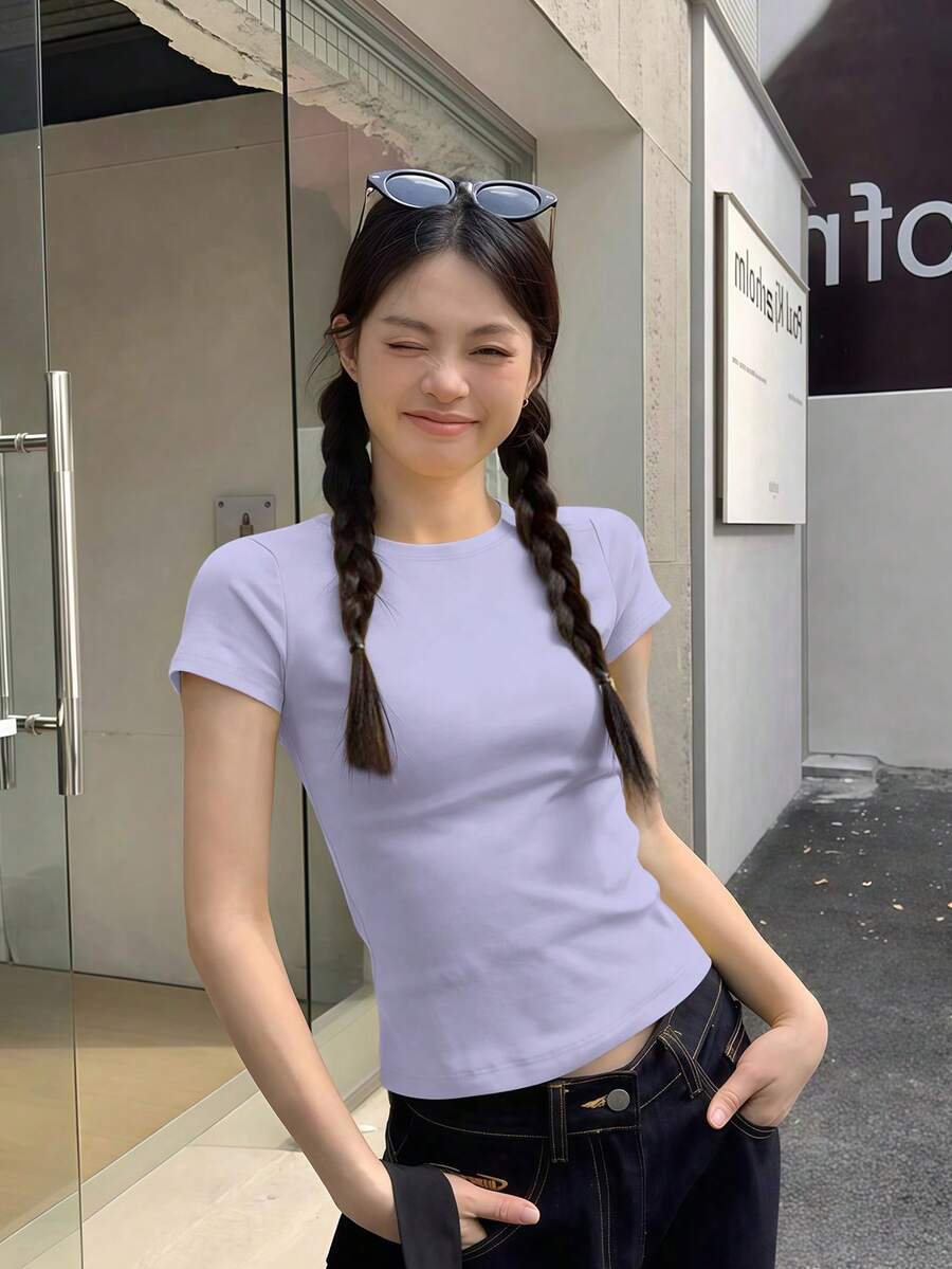 紫色常规肩部短袖T恤,女士夏季圆领修身时尚美式性感休闲上衣 - 紫色 - 查看 1