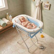 Bañera de Bebé Essencs con Cojín Reductor y Soporte Plegable BATHBY | Pack Completo para Recién Nacidos | Bañera Ligera, Compacta y Ergonómica | Soporte Elevado, Estable y Fácil de Guardar - Bañera con Soporte Azul - Ver 6