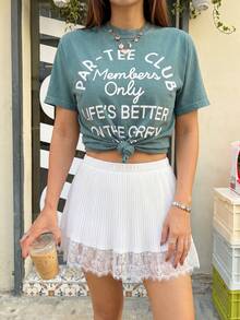 HoloChill 女士短款飘逸半身裙，荷叶边设计搭配精致蕾丝边，打造休闲夏日风情。2026 新款，女士夏季服装，派对礼服，海滩度假装，优雅半身裙，女士休闲服饰 - 白色 - 查看 2