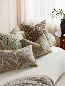 1pc/2pcs Vintage Floral Pattern Throw Pillow Cover, Fashionable Retro Comfortable Jacquard Chenille + Faux Cashmere Decorative Pillow Sham, Suitable For Home Decor, Sofa, Bed, Bedroom, Gift, Holiday Decoration, All Seasons - Milky White - View 6