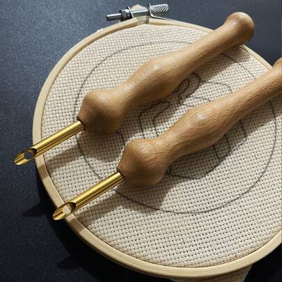 1 Set Includes Punch Needle + Threader, Wooden Handle Metal Tip Embroidery Punch Needle, Suitable For Punch Embroidery, Felt, Carpet Tufting, DIY Handicraft