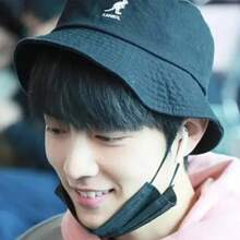 Kangol Kangaroo Hat With Letter Embroidery - A Fishing Hat For Winter With Added Insulation For Sun Protection.This Bucket-Shaped Hat Is Suitable For Both Men And Women And Is A  Brand Product. Z0S4 - 白色[三標-高版] - 查看 4