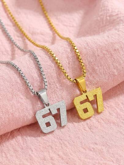 1 chiếc vòng cổ thời trang, phổ biến, cỡ nhỏ, hình số Ả Rập 67, kiểu dáng bóng chày/bóng đá, mạ vàng, dây chuyền vàng bản lớn, thích hợp cho bé trai, bé gái, trẻ em yêu thích bóng đá, phong cách thể thao, đường phố, ngoài trời, tiệc tùng, kỳ nghỉ, tựu trường, trang sức đeo hàng ngày.