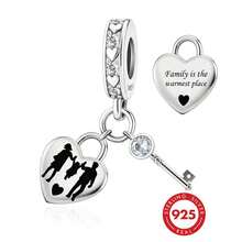 1 pieza Colgante de plata de ley 925 con forma de corazón y llave de familia, colgante con tallado de contorno, regalo familiar unisex - Plateado - Ver 1
