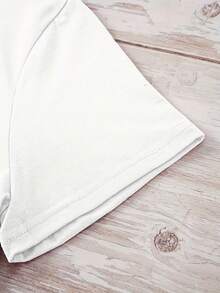 Playera de Mujer con Estampado de Corazón de Flores en Acuarela Estilo Artístico Manga Corta Corte Regular Suave - Blanco - Ver 4