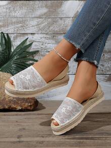 planare 新款女士蕾丝露趾平底白色凉鞋，时尚百搭，适合夏季度假和旅行 - 白色 - 查看 4