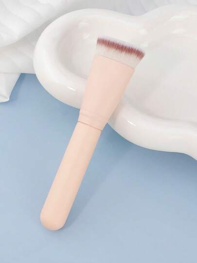 1pc Flat Foundation Brush, Suitable For Blush, Liquid Foundation, BB Cream, Perfect Travel-Friendly Gift For Beginners