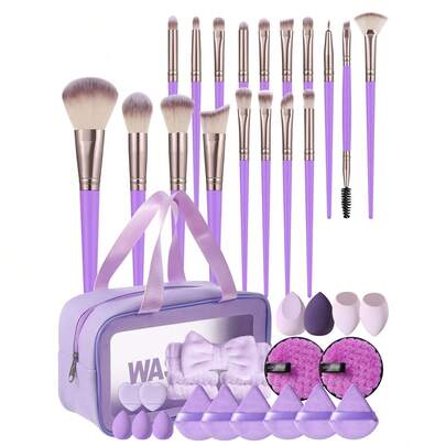 Bộ dụng cụ trang điểm 39 món bao gồm: Bộ cọ trang điểm 18 món + 1 túi đựng đồ trang điểm và vệ sinh cá nhân đa năng có khóa kéo và chống thấm nước + 4 bông mút trang điểm + 3 bông mút trang điểm mini + 6 bông phấn tam giác + 2 bông phấn nền mini + 2 băng đô + 1 băng đô cài tóc + 2 bông mút tẩy trang