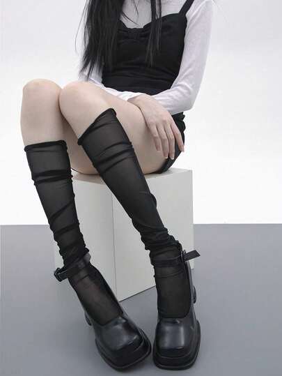 1双薄款性感女士纯色时尚半透明网眼黑白丝袜，ins风懒人袜/防晒卷边芭蕾舞鞋式网眼过膝袜，JK过膝袜，适合度假、派对、日常街头穿搭、春夏穿着