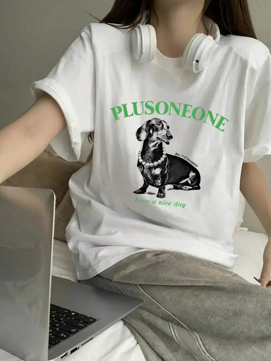 女士宽松圆领短袖T恤，涂鸦字母，卡通腊肠犬印花，春夏款 - 白色 - 查看 1