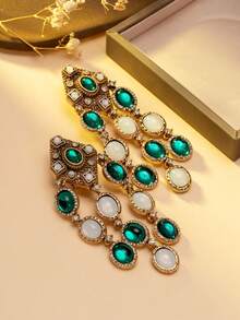 1 Pair Vintage Palace Style Emerald Green Tassel Earrings, Antique Gold Long Gemstone Dangle Earrings, Exaggerated Elegant Cocktail Party Accessories - Multicolor - View 10