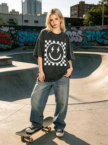 Vintage Washed Smile Face Lightning T-Shirt | Checkered Grid Graphic Tee | 100% Cotton Oversized Streetwear - màu đen - Xem 2