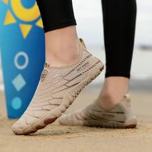 Chaussures d'eau multicolores unisexes avec lettres, convenant aux couples pour les vacances à la plage, le camping, les fêtes, la gym, le yoga, la fitness, la randonnée. Chaussures d'été respirantes pour femmes, semelle en caoutchouc antidérapante, chaussures de natation légères et faciles à enfiler - Kaki - Voir 3