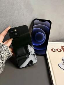 se toma una selfie divertida en blanco y negro.funda de teléfono Fundas compatibles con ,Apple,VIVO,OPPO,,, y Honor.Fabricadas en silicona TPU,ofrecen protección contra golpes y caídas. - Negro - Ver 4