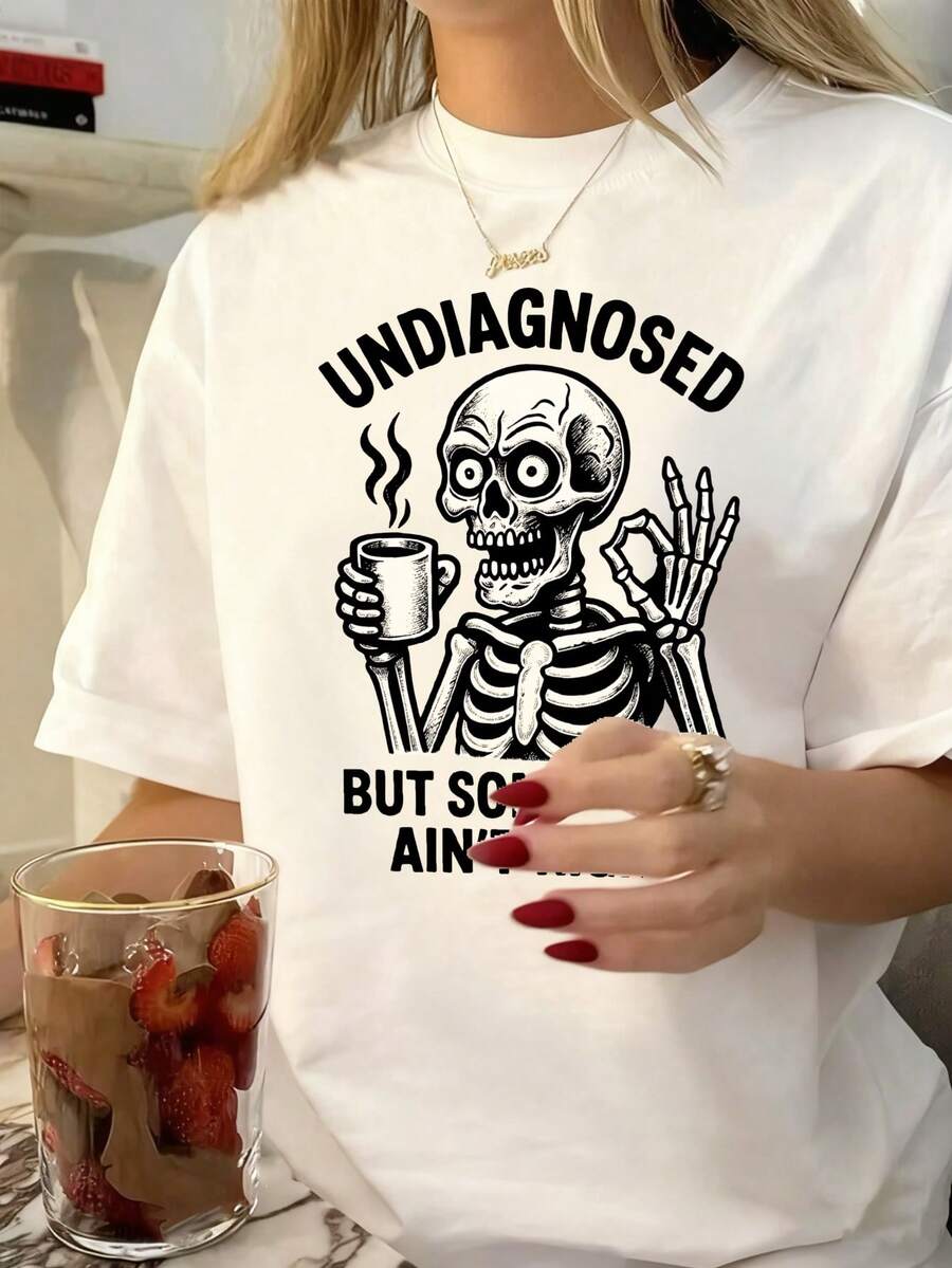 White T-shirt, 1 pcs Undiagnosed Skeleton Holding Coffee And Sign 180g Pure Heavy 100% Polyester T Shirt - Blanco - Ver 1