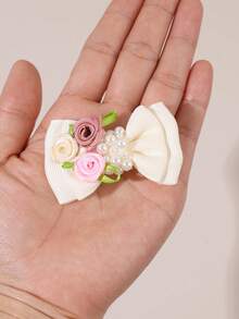 2 piezas de pinzas para el cabello con decoración de flores&perlas en color beige, elegantes pinzas para el cabello con lazo de cinta de satén, encantadoras pinzas con lazo de perlas de rosa, adecuadas para la vida diaria, para adolescentes - Beis - Ver 4