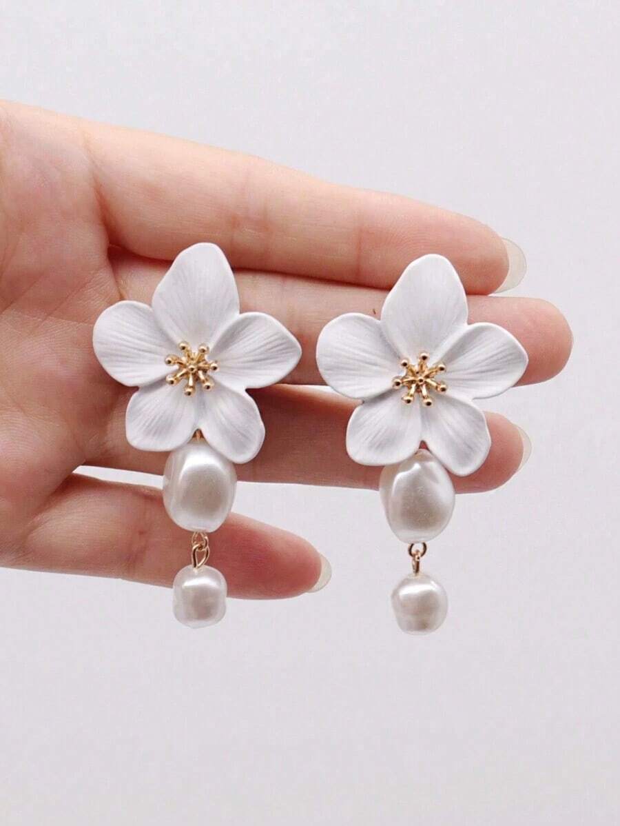 1pair Elegant 5-Petal Faux Pearl Flower Earrings, Suitable For Daily Wear For Women Valentines,Mom,Mother,Mother's Day,Gift - 白色 - 查看 1