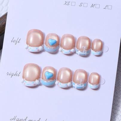 Bộ 10 móng giả thủ công ngắn, tròn, màu hồng nhạt Y2K kiểu Pháp, vẽ tay hình trái tim chú chó 3D và họa tiết mắt mèo lấp lánh gradient. Bao gồm 1 miếng gel dẻo và 1 dũa móng. Hoàn hảo cho sử dụng hàng ngày và cho các buổi biểu diễn tại lễ hội âm nhạc Coachella, dùng làm móng giả và các sản phẩm chăm sóc móng.