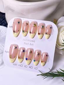 10 pièces d'ongles à presser faits main en forme d'amande, avec des pointes françaises bleues et jaunes ornées de motifs à pois et sculptés. Présentant des pointes françaises peintes à la main en bleu et jaune avec des pois blancs, et des motifs sculptés en 3D dégradés bleus soigneusement conçus. Autocollants d'art pour les ongles élégants, romantiques et minimalistes avec un attrait de luxe haut de gamme. Parfait pour le port quotidien, les sorties, les concerts et les occasions professionnelles décontractées, un cadeau idéal pour les femmes et les filles. - Multicolore - Voir 13