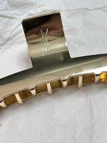 YSL Metallic Gold Hair Clip, High-Quality Durable Metal Hair Accessory Suitable For Thick Long Hair, Elegant Hairstyling Tool For Office, Dates, School And Daily Wear, Perfect Gift - 金色 - 查看 7