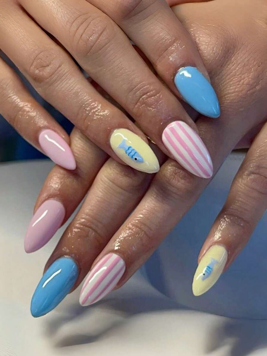 24pcs/Set Almond-Shaped Spring/Summer Ocean Element Cute Fish & Stripe Refreshing Beach Short Fake Nails, Suitable For Hot Girls, Office Ladies, Parties, Dates And Daily Wear - Multicolor - View 1