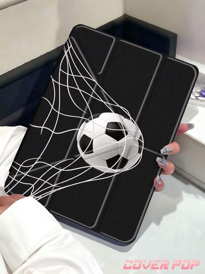 Ốp bảo vệ máy tính bảng đa năng họa tiết bóng đá dành cho các dòng máy 11-inch Air M3 2025/M2 2024, Air 5 2022, Air 8 2026 (11/13 inch), (A16) 11-inch thế hệ thứ 11 2025, Galaxy Tab, Kindle Paperwhite thế hệ thứ 12 2024, v.v. Mặt lưng trong suốt với họa tiết thời trang, chức năng tự động bật/tắt màn hình, đệm khí bảo vệ. Thích hợp sử dụng trong văn phòng hoặc làm quà tặng.
