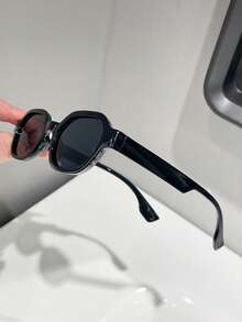 1pc Casual Geometric Pattern Frame Fashion Glasses, Women's Fashion Y2K UV Protection, Suitable For Summer, Beach, Travel, Party, Gift, Daily Wear - Black All Gray - View 3