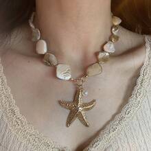 Collier de perles, étoile de mer et faux perle, collier ras-du-cou léger et élégant de luxe pour femmes, convient pour les vacances à la plage - collier - Voir 3