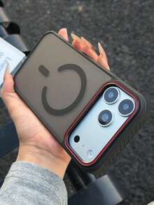 磁吸式防震保护壳，兼容 17/16/15/14/13/12/11/Pro Max/Plus/Air/16e，采用防滑纹理边缘设计，支持无线充电，哑光表面 - 黑色 - 查看 2