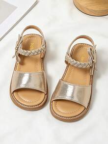 Girls Sandals Braided Strap Bow Metallic Finish Sandals Toddler Kids Summer Beach Shoes Zapato Niña Sandalias Para Niñas Delicate Fashion Style Open Toe Adjustable Strap Flat Sole Comfortable Wear Zapatos Para Niñas Little Girls Sandals Braided Detail Bow Accent Metallic Shine Daily Casual Vacation Party Sandalias Verano Playa Niña Calzado Infantil Moda Punta Abierta Ajustable Plano Brillante Ligero Antideslizante - 金色 - 查看 2