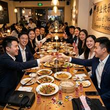 20/4个带盖毕业庆祝装饰瓶，2个透明漏斗，适合存放糖果、饮料和果汁，非常适合招待客人，是夏季毕业派对、烧烤、游艇派对、家庭聚会和户外野餐的理想之选。 - 無色 - 查看 5