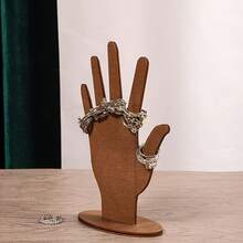 Creative Hand-Shaped Ring Display Stand, Showcase/Counter Display Rack, Live Streaming Photography Prop - Multicolor - View 6