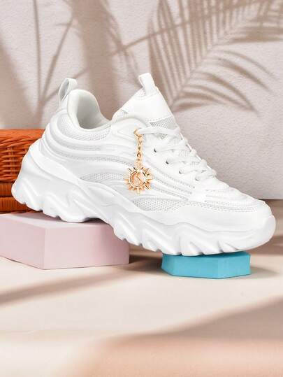 Women's 5CM Platform Chunky Sneakers With Gold Sunflower Metal Chain Decor, Mesh Breathable, Student/Commuter/Campus Style, Versatile White Casual Sports Shoes, Y2K Niche Design, Suitable For All Seasons