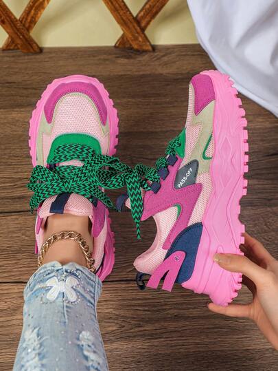 多巴胺网眼仿皮撞色女士休闲运动鞋，彩色低帮厚底鞋，绿色鞋带装饰，多功能日常户外步行鞋，时尚越野跑鞋
