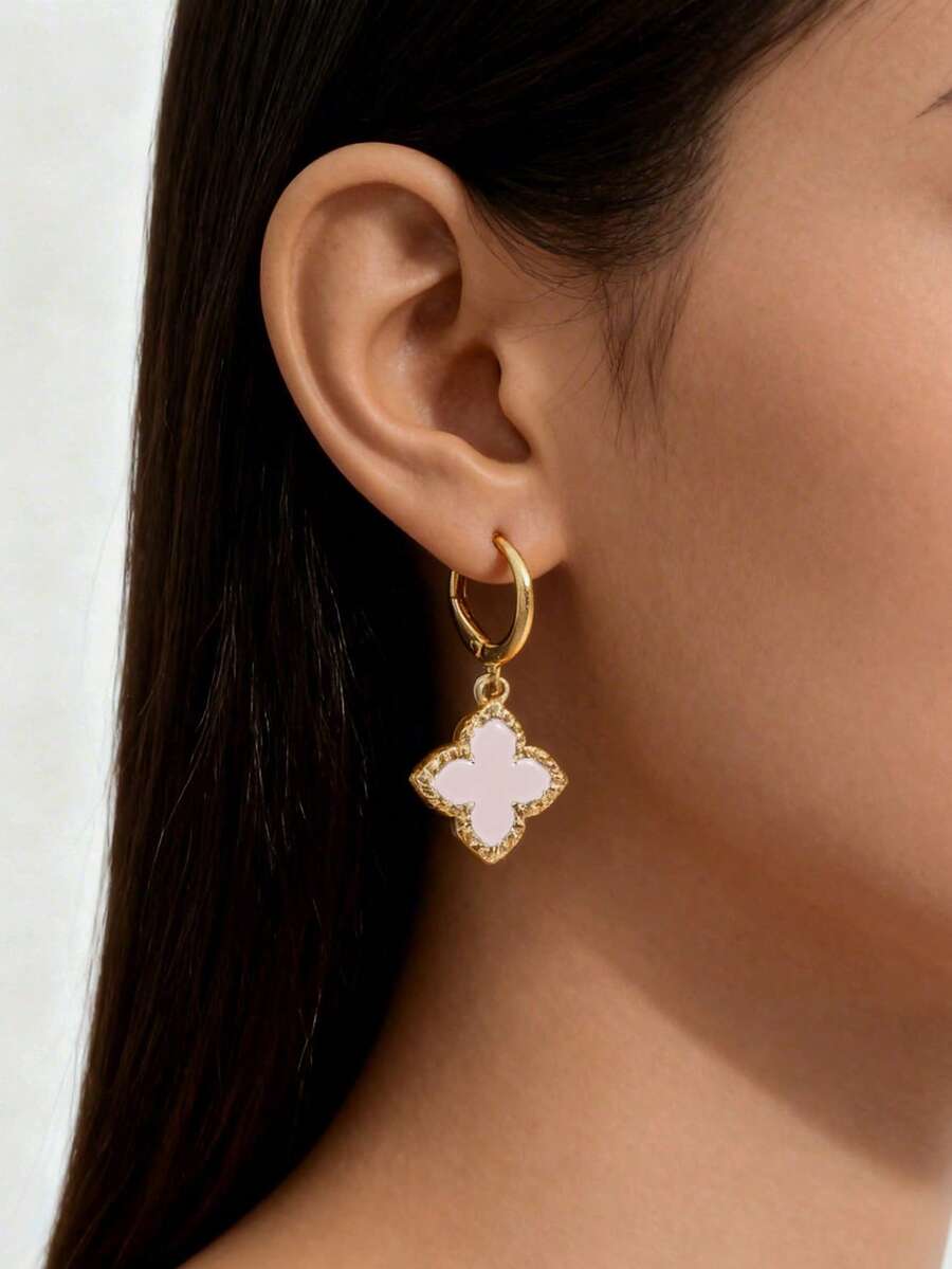 1 Paar minimalistische Kleeblatt Ohrstecker, vielseitig einfache kleine Ohrringe, modischer Schmuck für Mädchen - Weiss - Übersicht 1